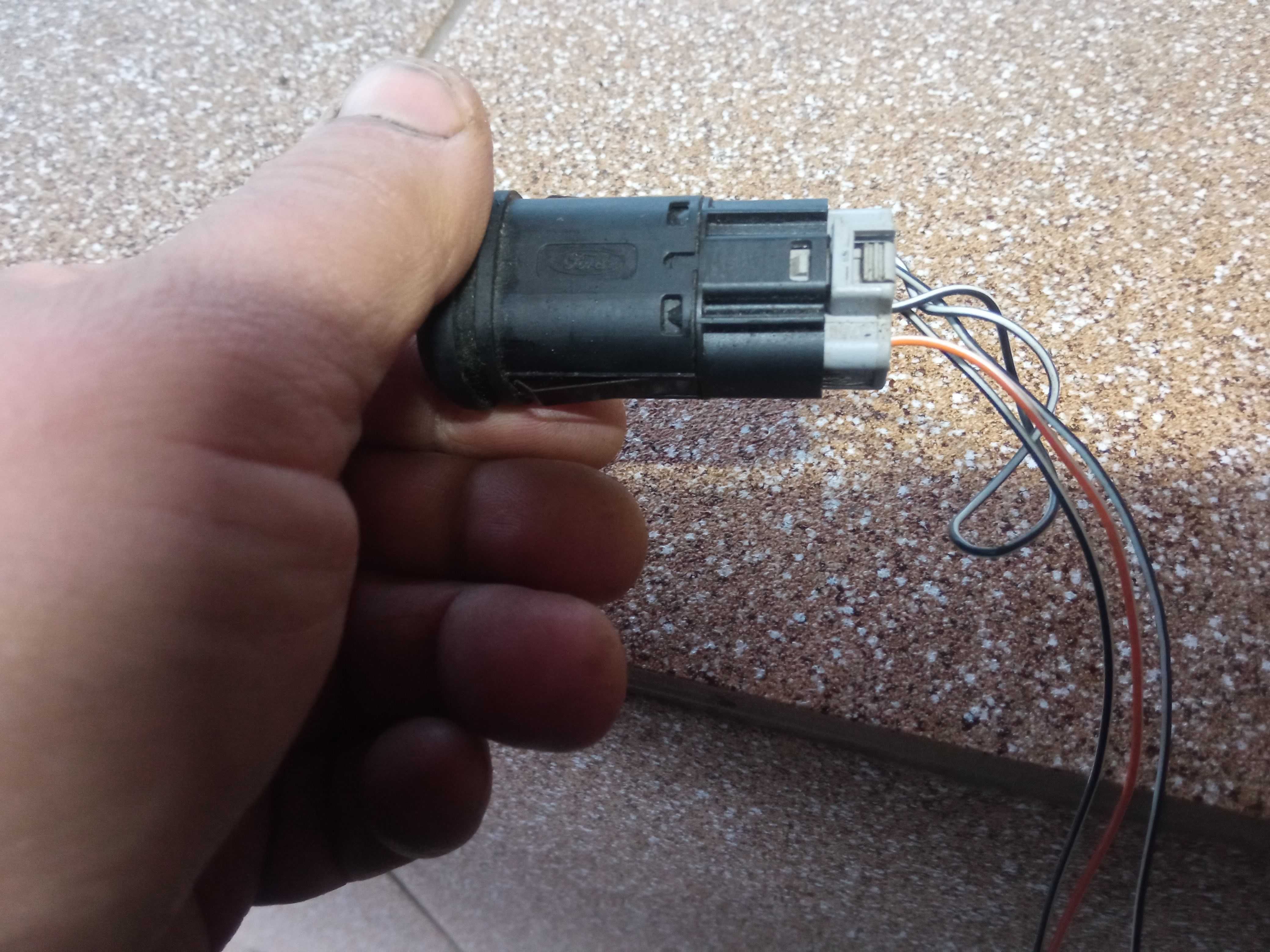 Кнопка ASR 98AG-2C418-AB Фокус Мк1 антибукс + фішка
