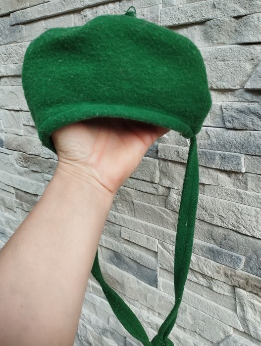 Beret zuchowy harcerski zielony getry chusta