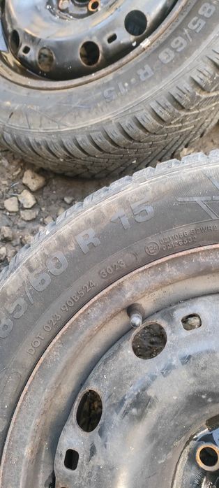 Komplet kół zimowych r15 VW Polo 6r Seat Ibiza Skoda Vredestein