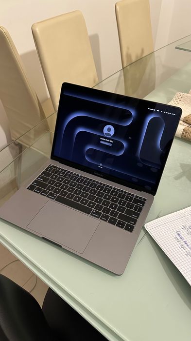 MacBook Pro, Cinzento Sideral 2017