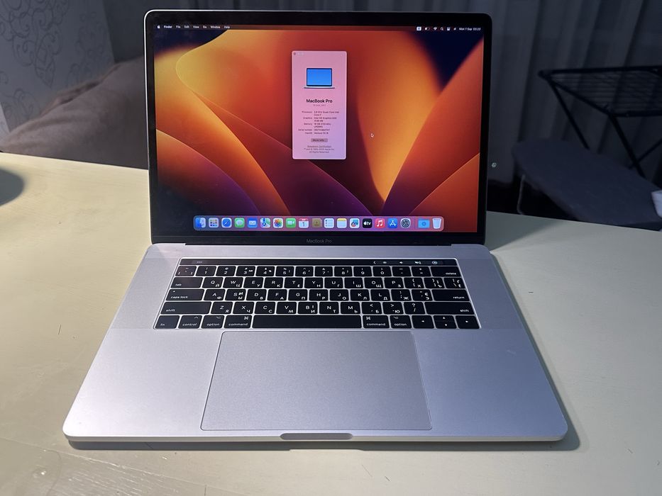Macbook Pro 15 2017 16/256