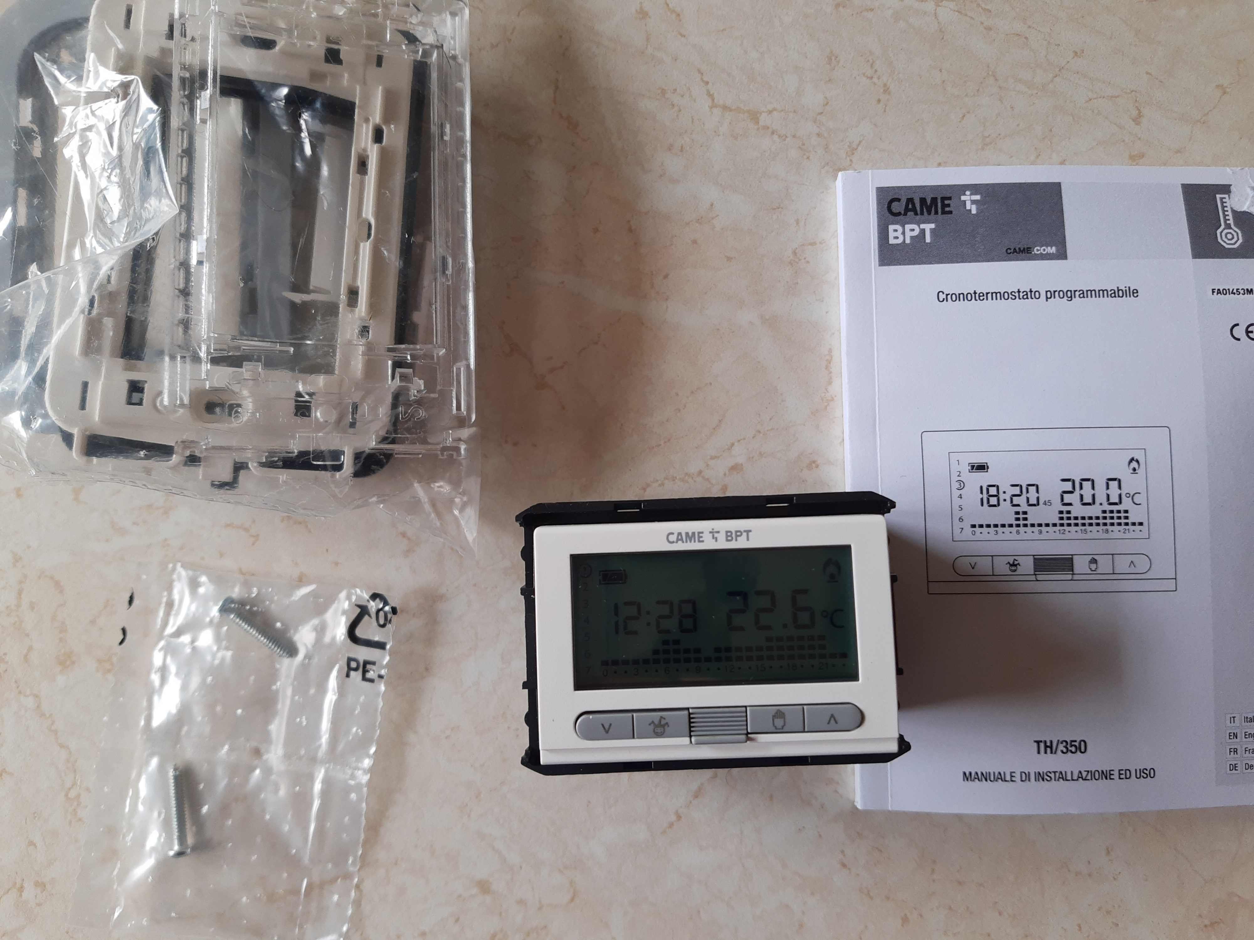 cyfrowy chronotermostat