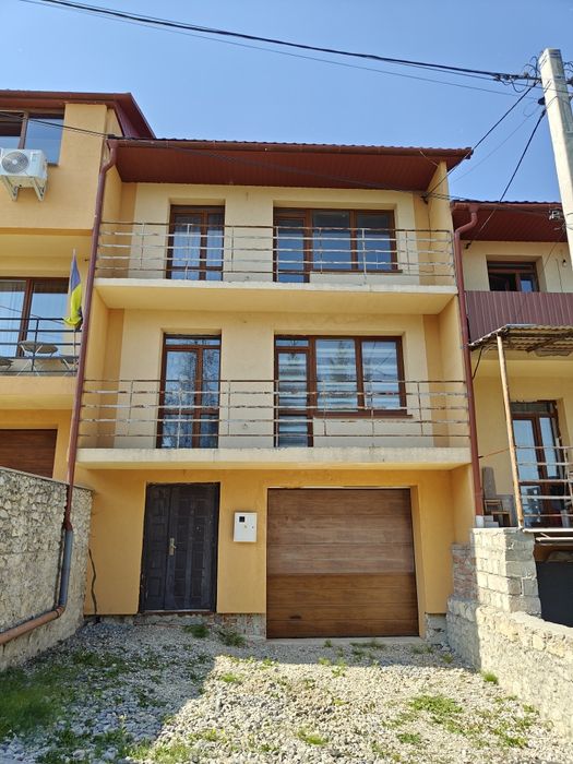 Продаж котеджу. Поряд ТРЦ Подоляни