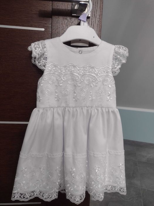 Sukienka na chrzest milulove