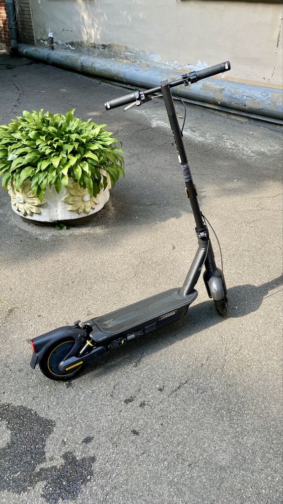 Segway-Ninebot MAX G2 E б/у