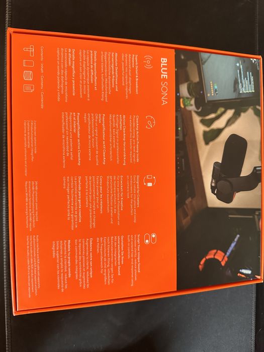 Microfone Blue sona da Logitech