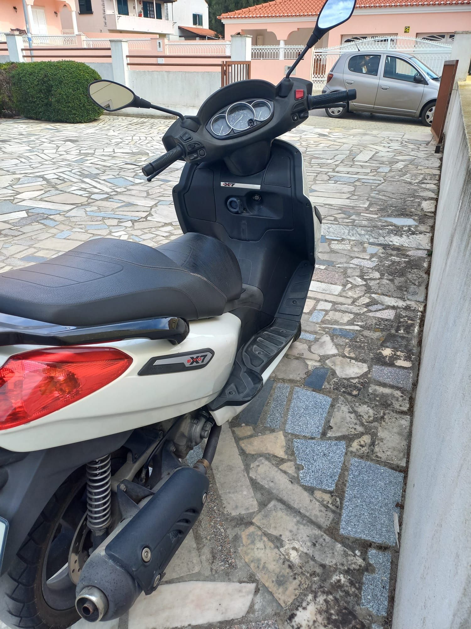 Piaggio 300 Evo .