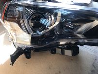 Toyota 4Runner фара передняя оригинал 8113035541