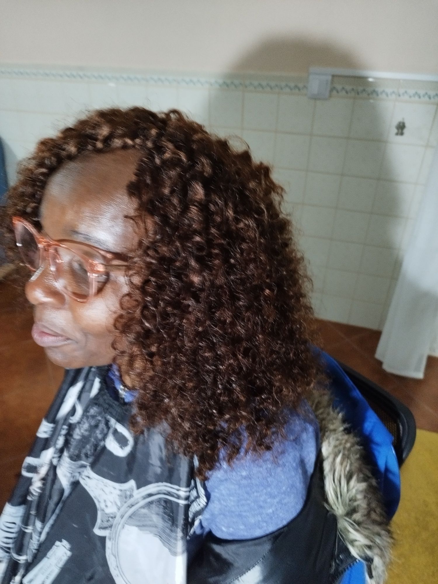 Boas tranças, e aplicação de extensões cabelo mega hair . Abragão Pena