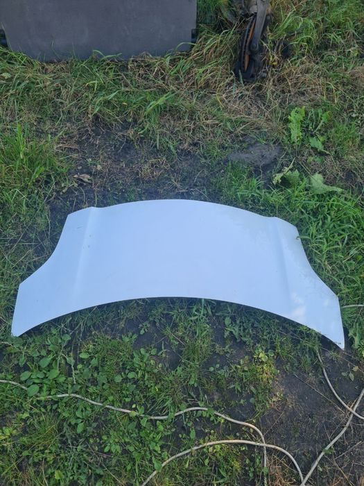 Капот Toyota Yaris 2 Тойота Яріс