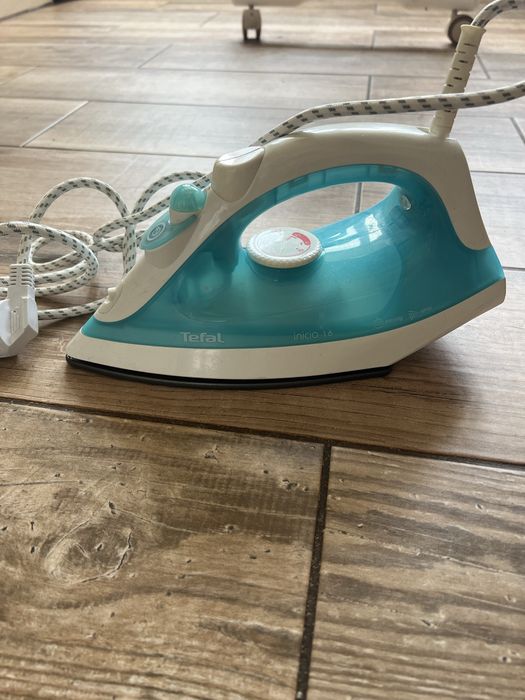 Утюг   Тефаль  .