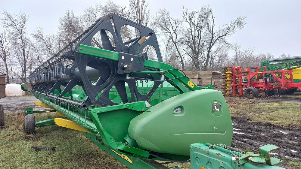 Жатка John Deere 630R