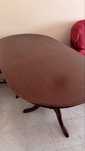 Mesa antiquada, com 6 cadeiras