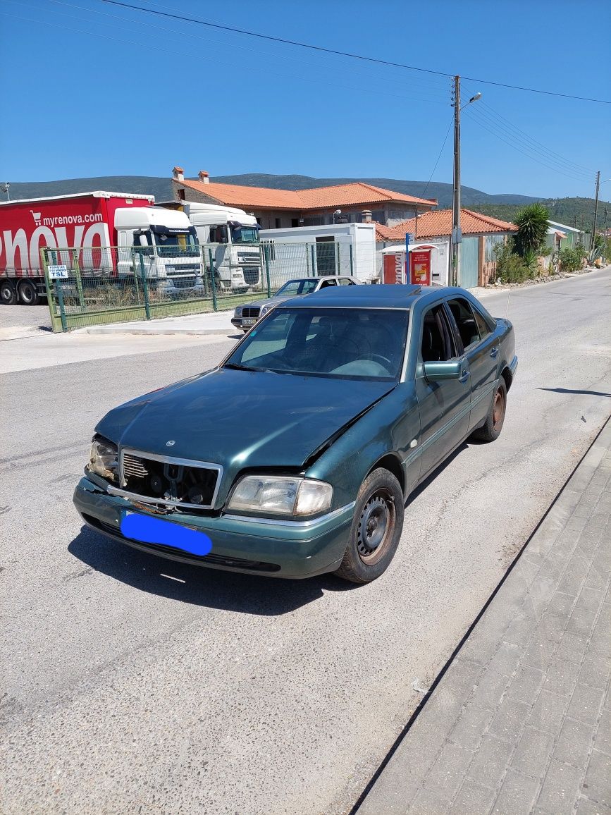 Para peças Mercedes W202 C220 ano 1994 boa mecanica e peças