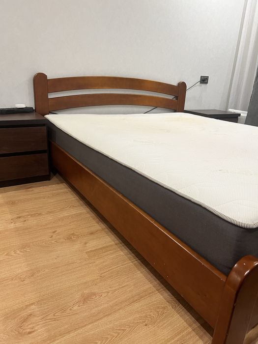 Кровать. Матрас. Ліжко з марацом