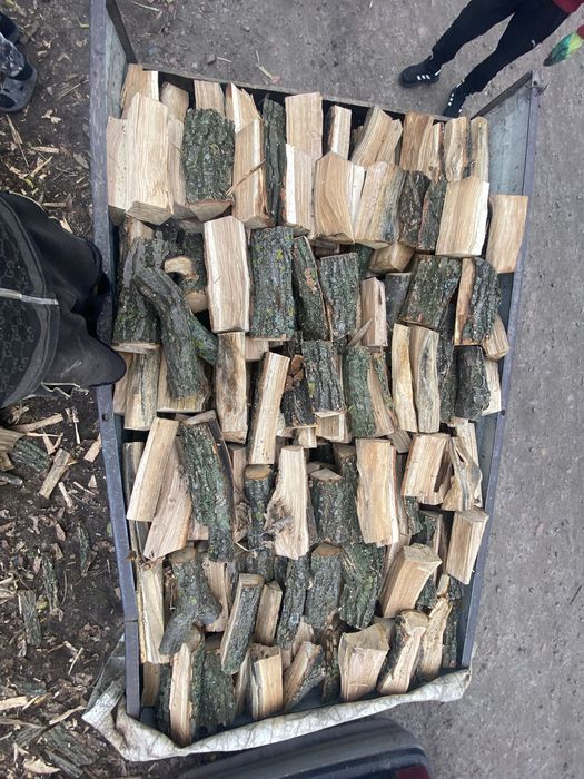 Дрова на заказ рубаные и в колодках