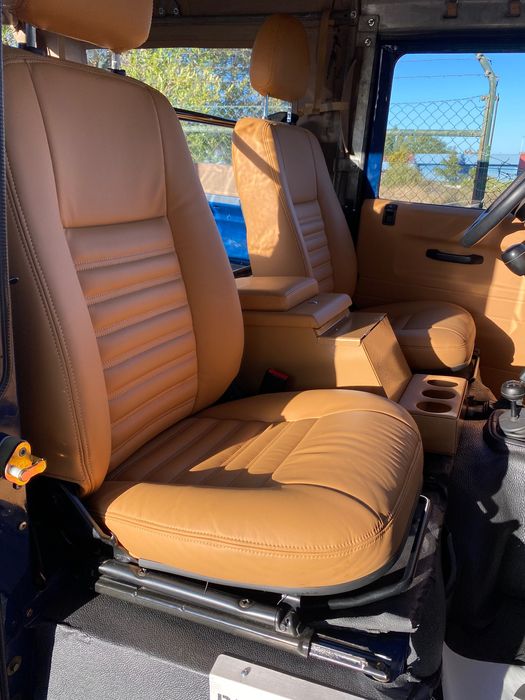 LAND ROVER Defender TD5 3 LUGARES