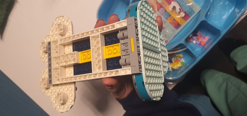 Lego Dots teczoy stojak na bizuterie