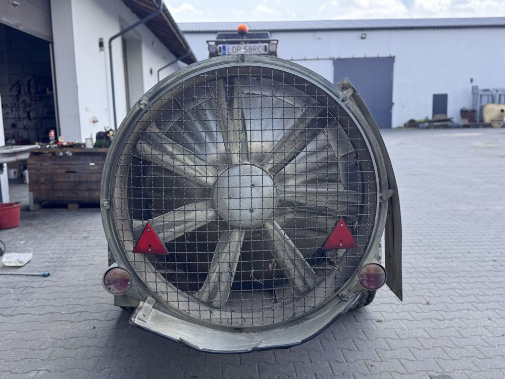Schmotzer Opryskiwacz zawieszany 1000l hudrauliczny 3000l 2000l myers