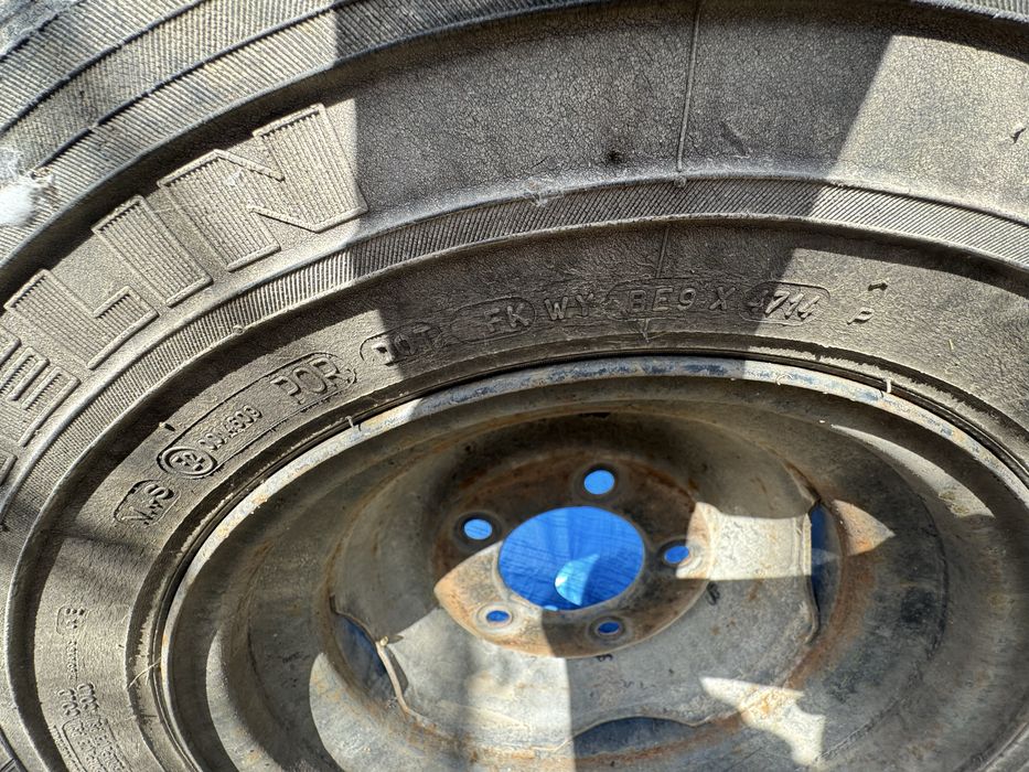 Kola DEFENDER cale Kompletne z OPONAMI