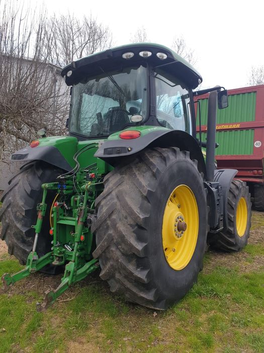John Deere 7230R