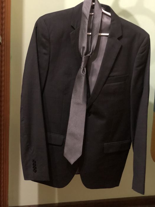 Костюм чоловічий безкоштовно