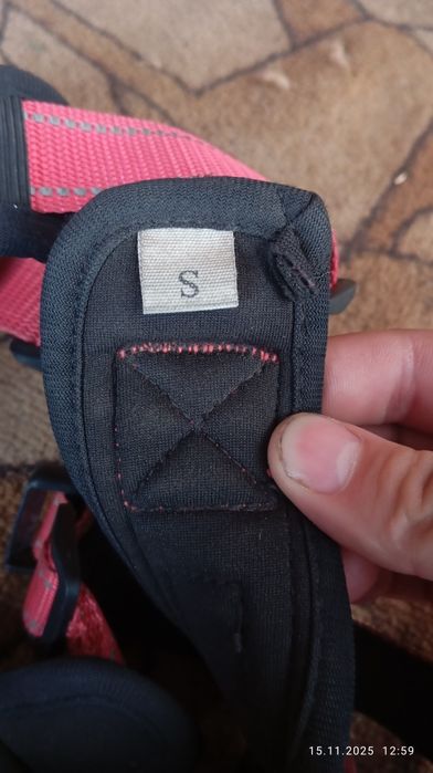 Продаю шлейку для собак