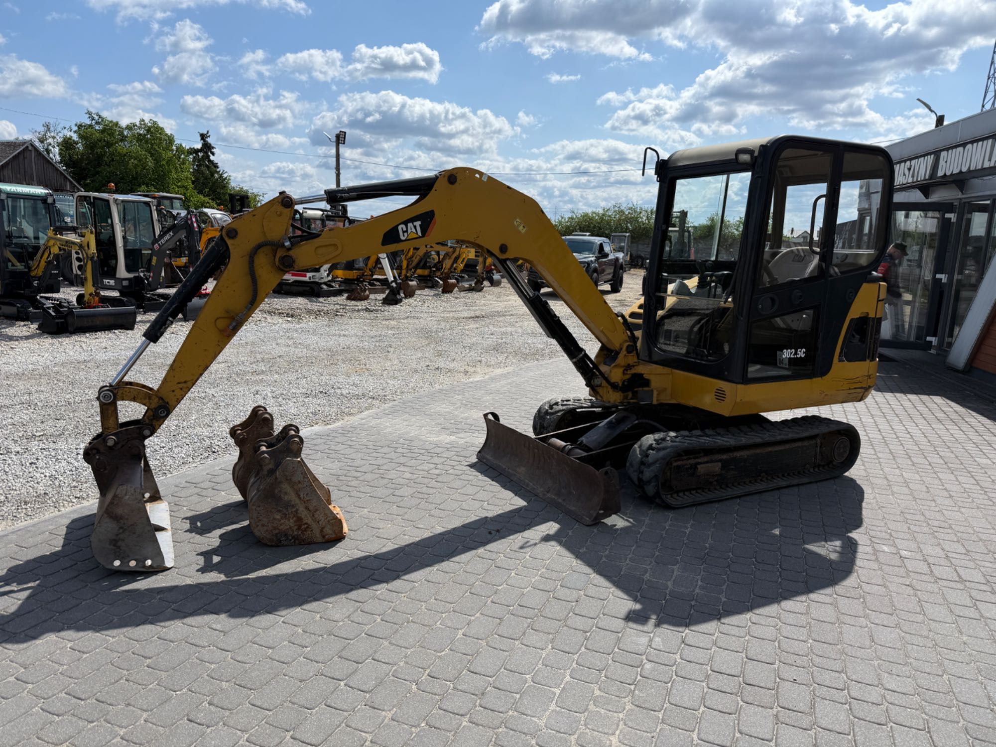 Mini koparka CAT 302.5  z 2012r. 2900kg 3 łyżki Szybkozłącze faktura