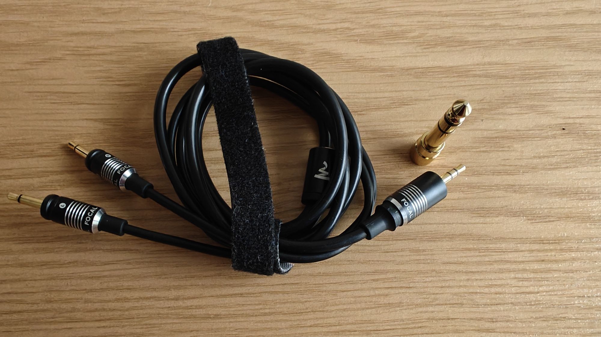 Przewód/kabel  słuchawkowy Focal o długości 1, 2 m + przedłużacz 1,5 m