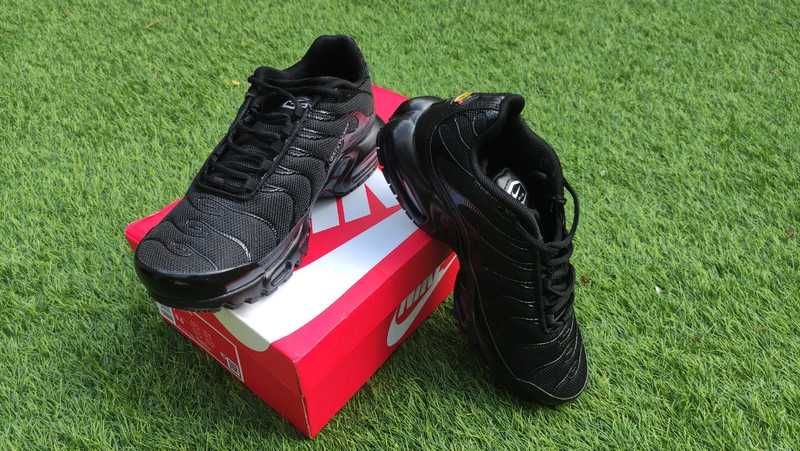 Buty meskie Mokasyny Nike_Air_Max_TN_Plus_Black R.45