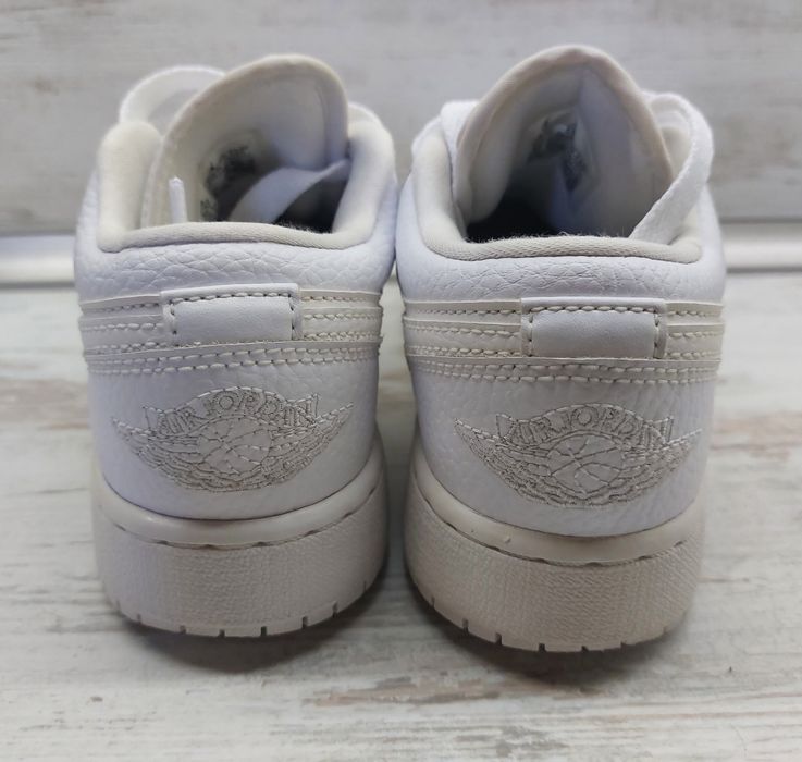 Жіночі кросівки Nike AIR JORDAN 1 розмір 36 устілка 220 мм