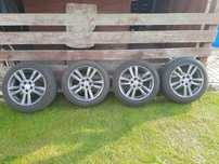 Koła zimowe Volvo 5x108 215/50/17 dot 2023r. Stan bdb.