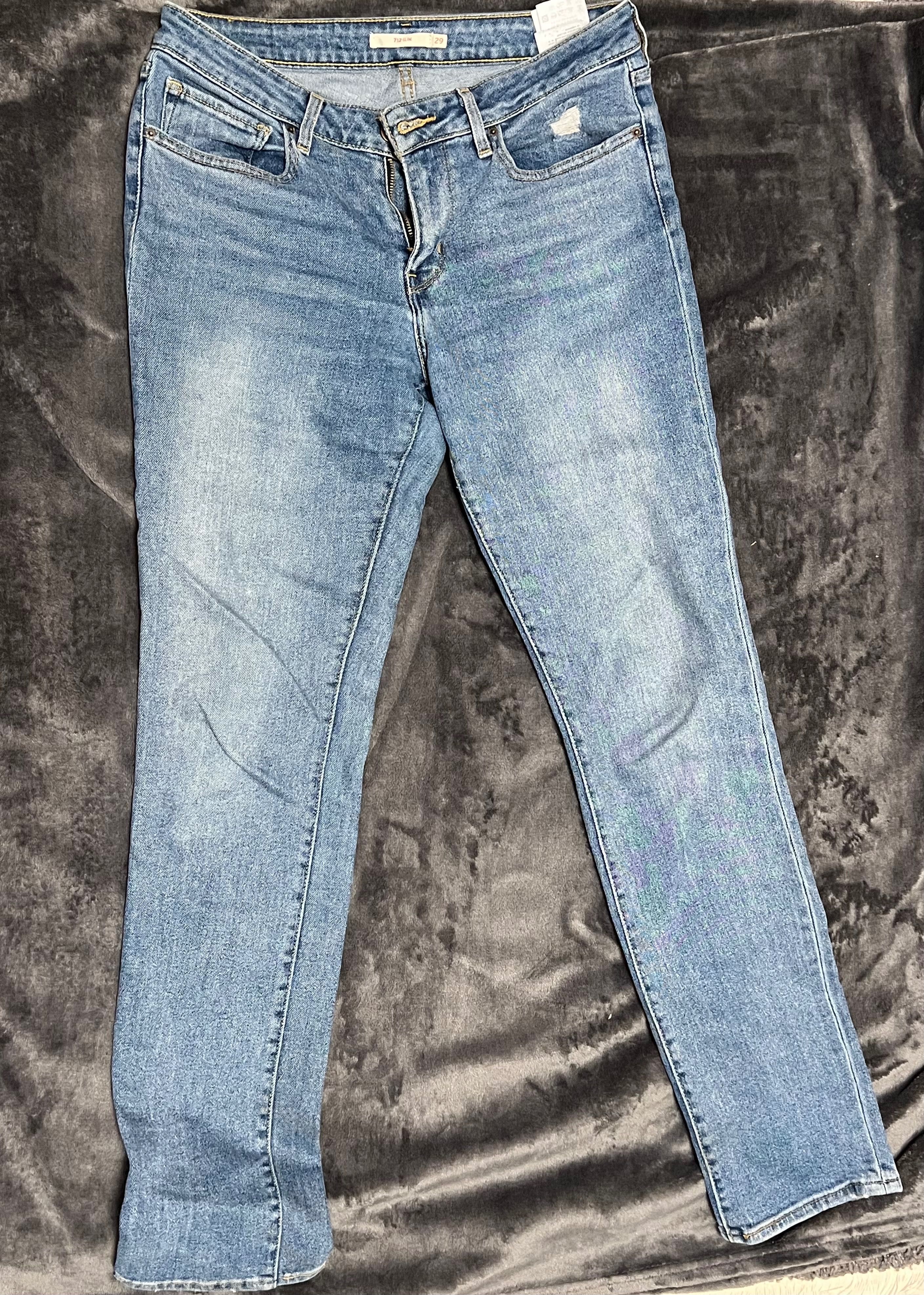 Джинси Levi’s 712 slim