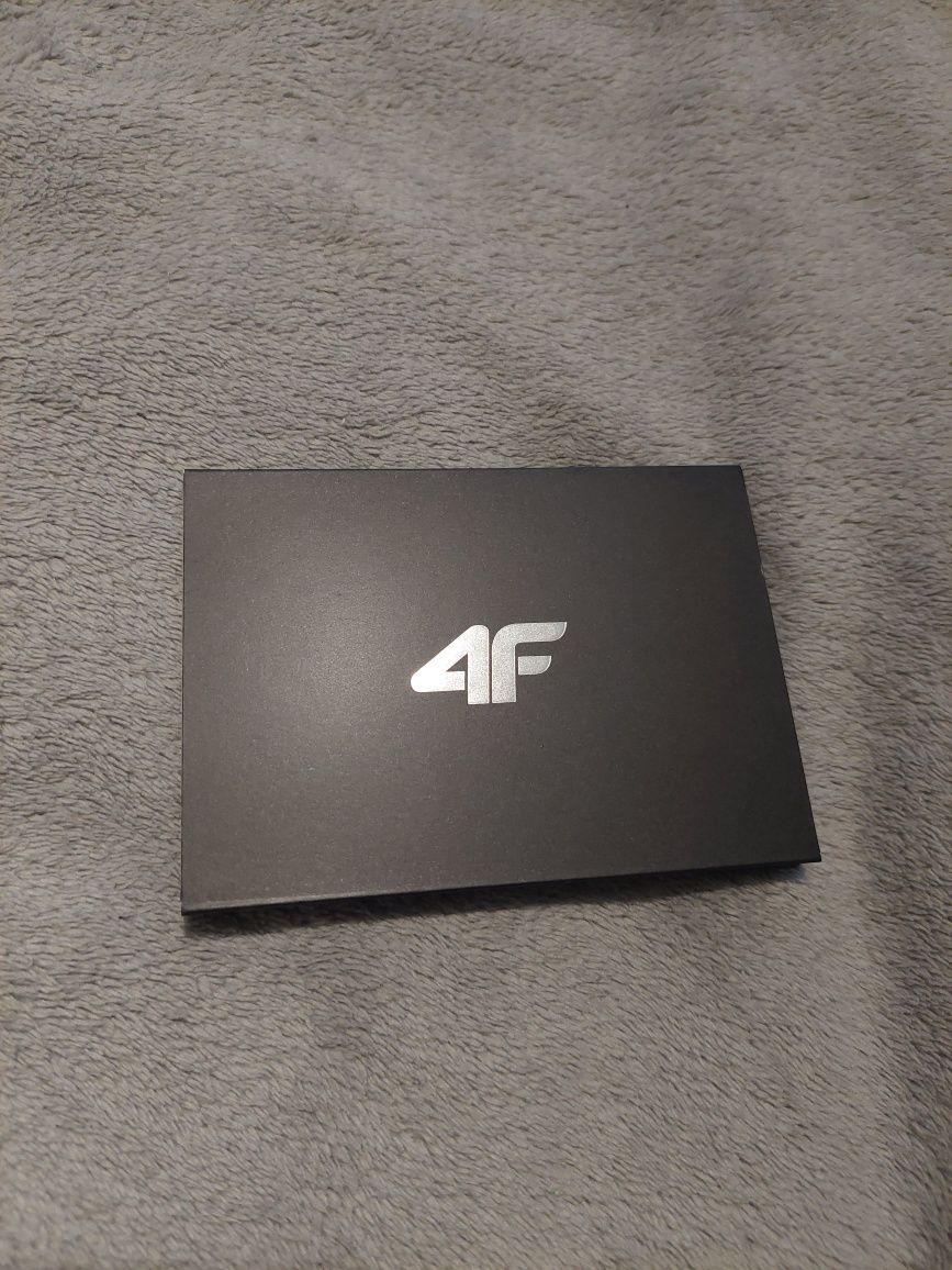 Karta podarunkowa 4f 300zł