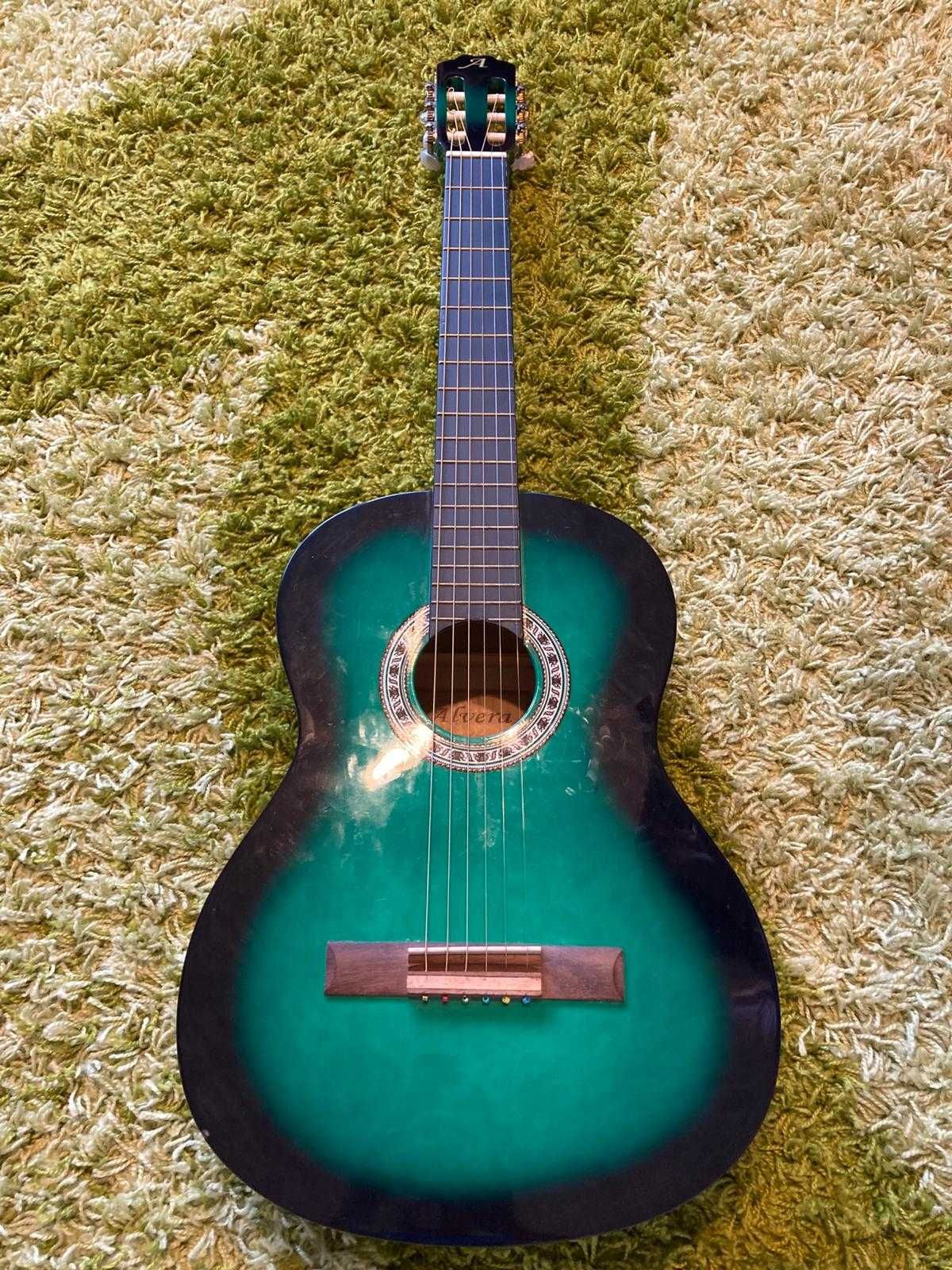 Gitara akustyczna