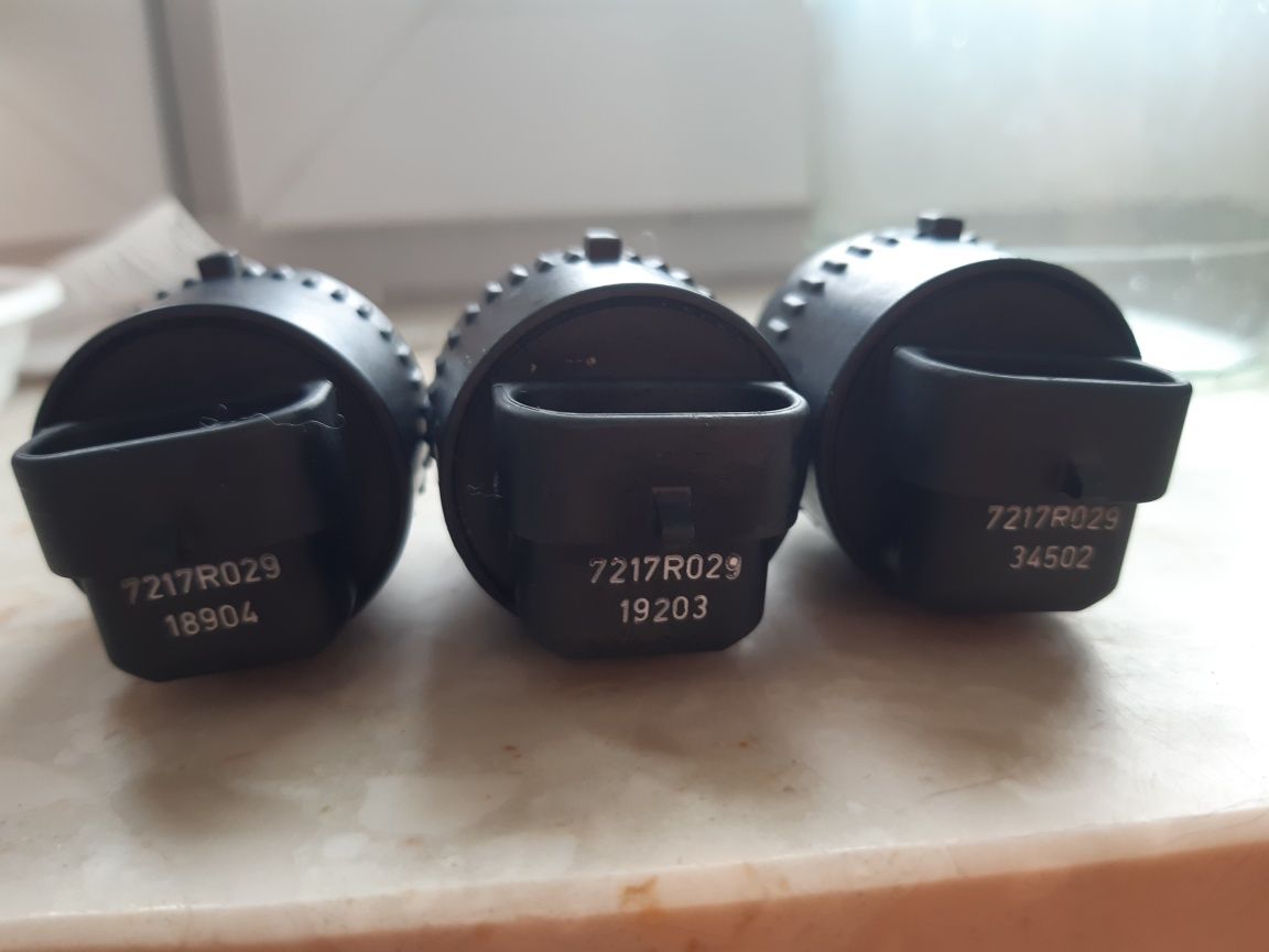 Silniczek- serwomotor Vaillant do zaworu trojdrogowego min VUW 240