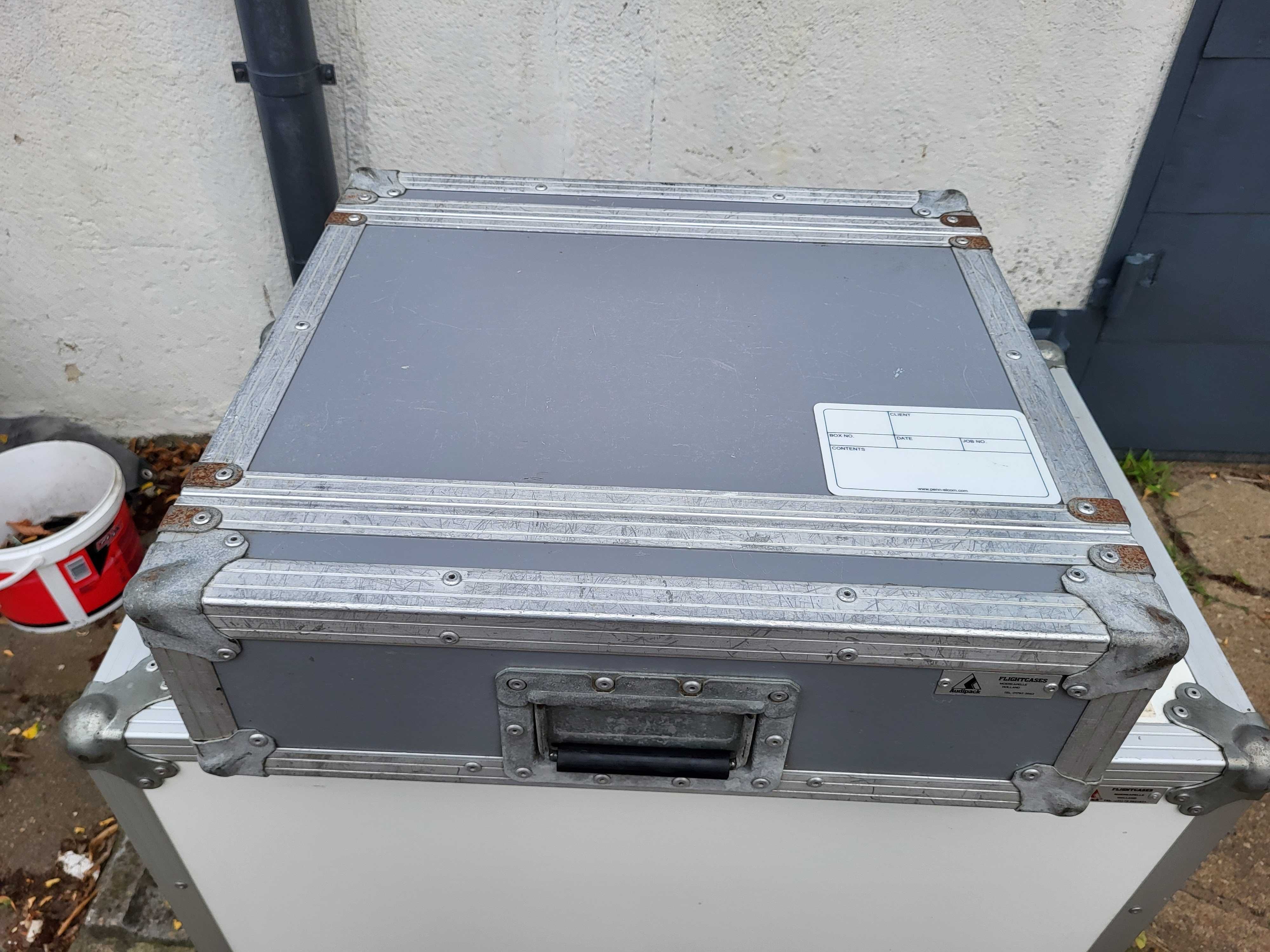 RACK 3U 1x szyna 39cm do klapy case  flightcase, kejs FAKTURA