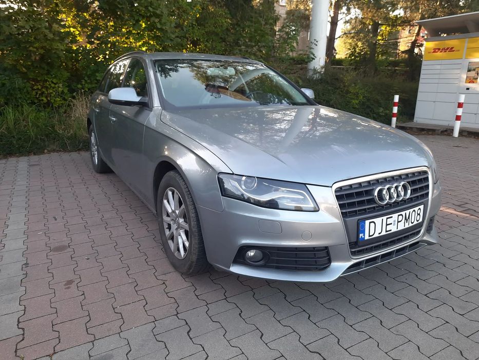Audi A4 Kombi 2011 Rok 2.0 TDI 143 KM Xenon Klima Zarejestrowana