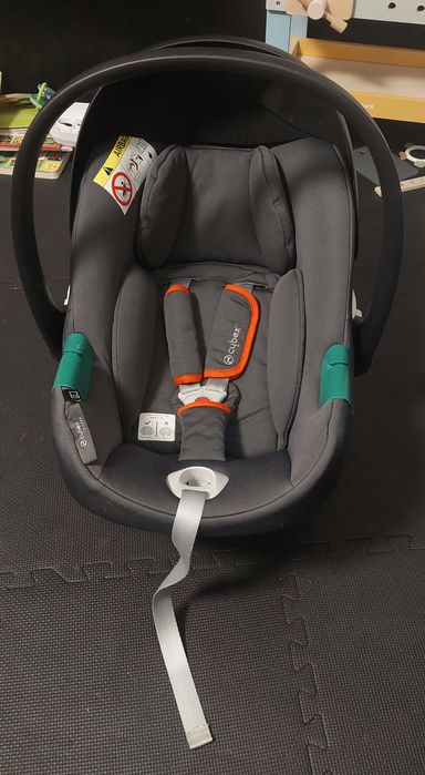 Fotelik / nosidełko Cybex Aton B2 z bazą isofix