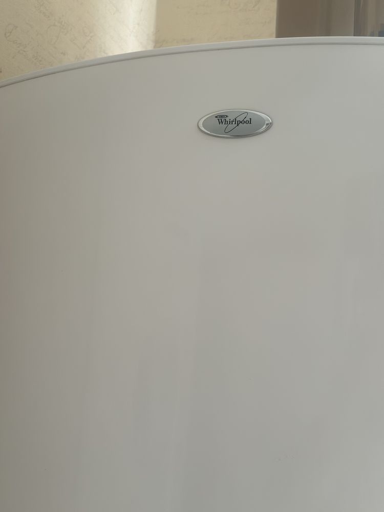 Холодильник Whirlpool