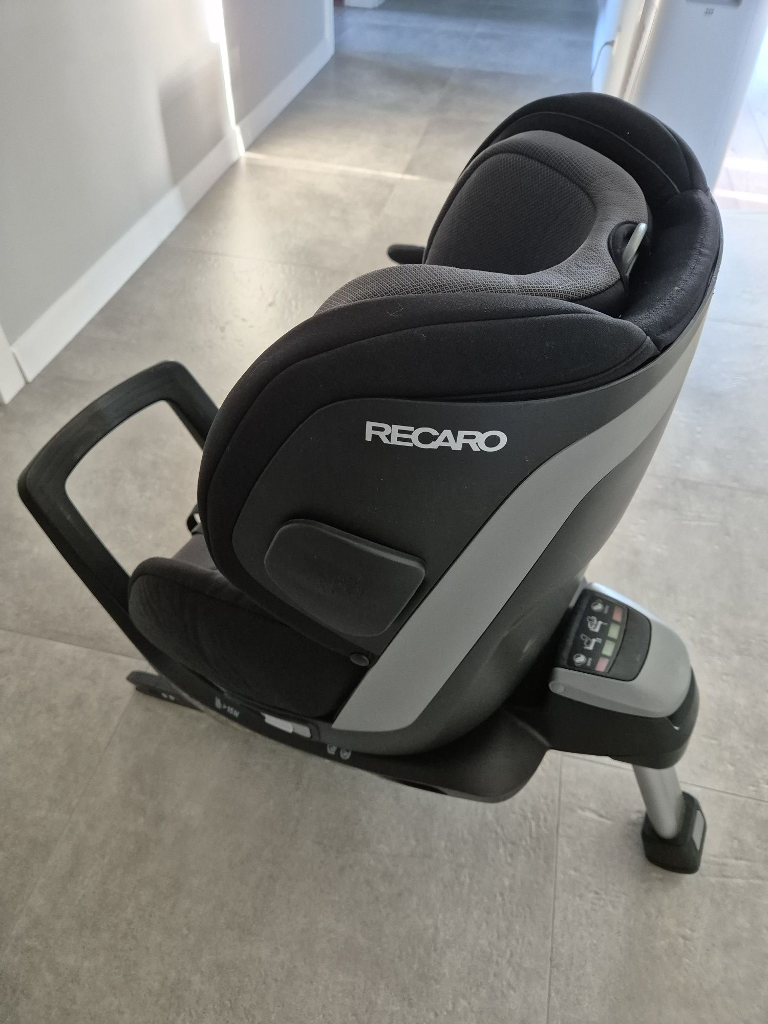 Fotelik Recaro Zero 1 Hero 360 0-18 kg obrotowy baza Isofix