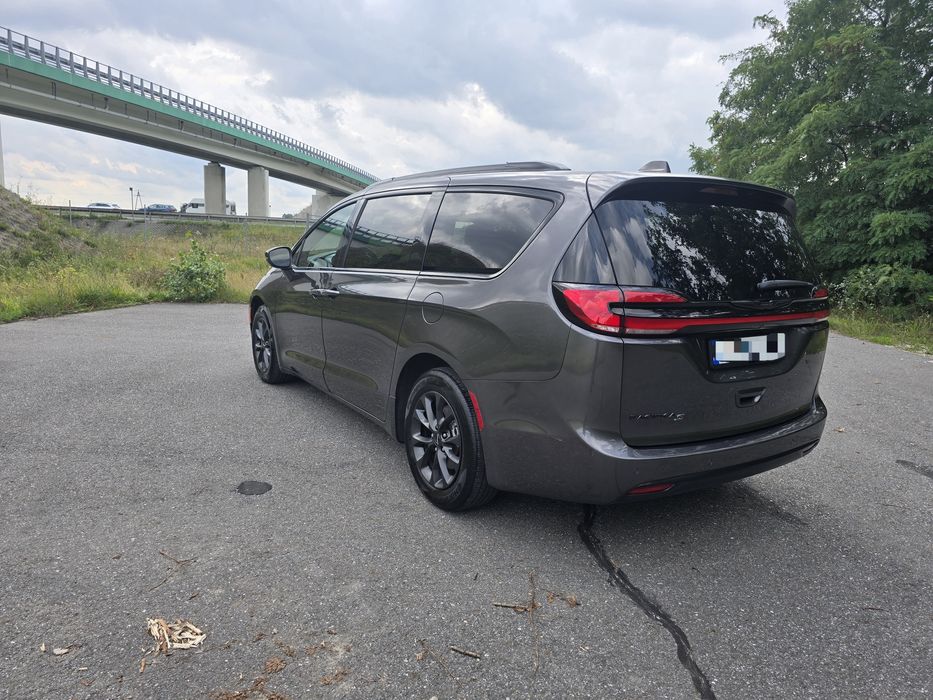 Chrysler Pacifica 2021r 3.6 v6 benzyna