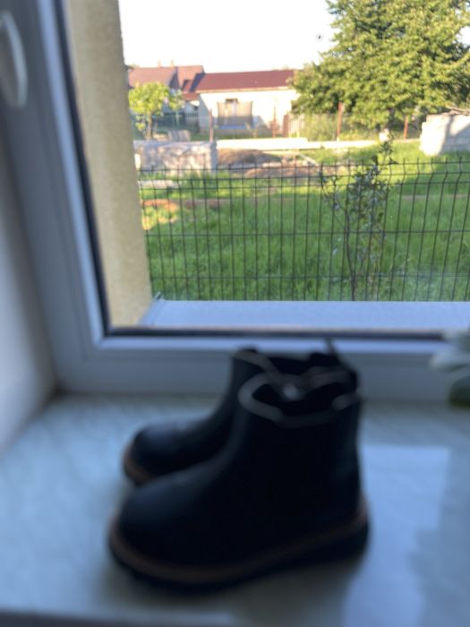 Дитячі чобітки, бренд hm,