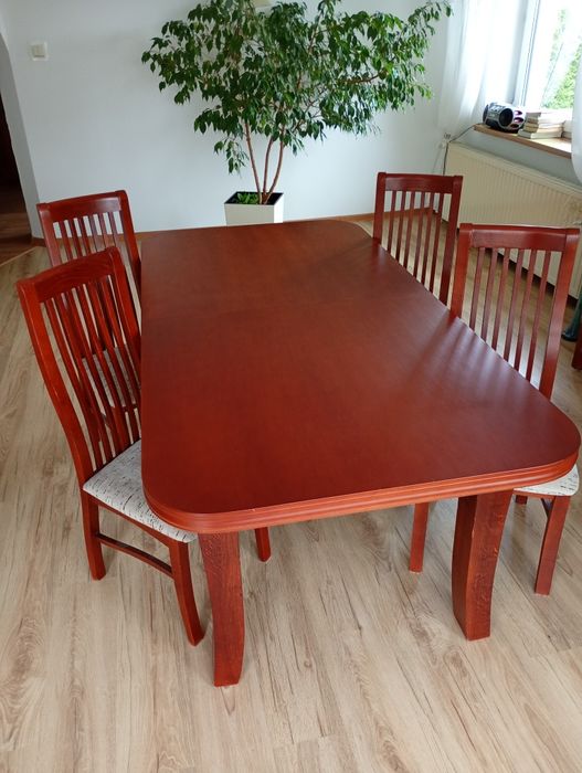 Stół piękny solidny+ 8 krzeseł