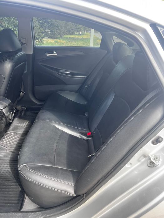 Автомобіль Sonata 2012