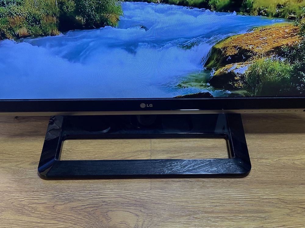 Телевізор 42” LG 42LM580T-ZA без Smart+есть отдельно Android X96