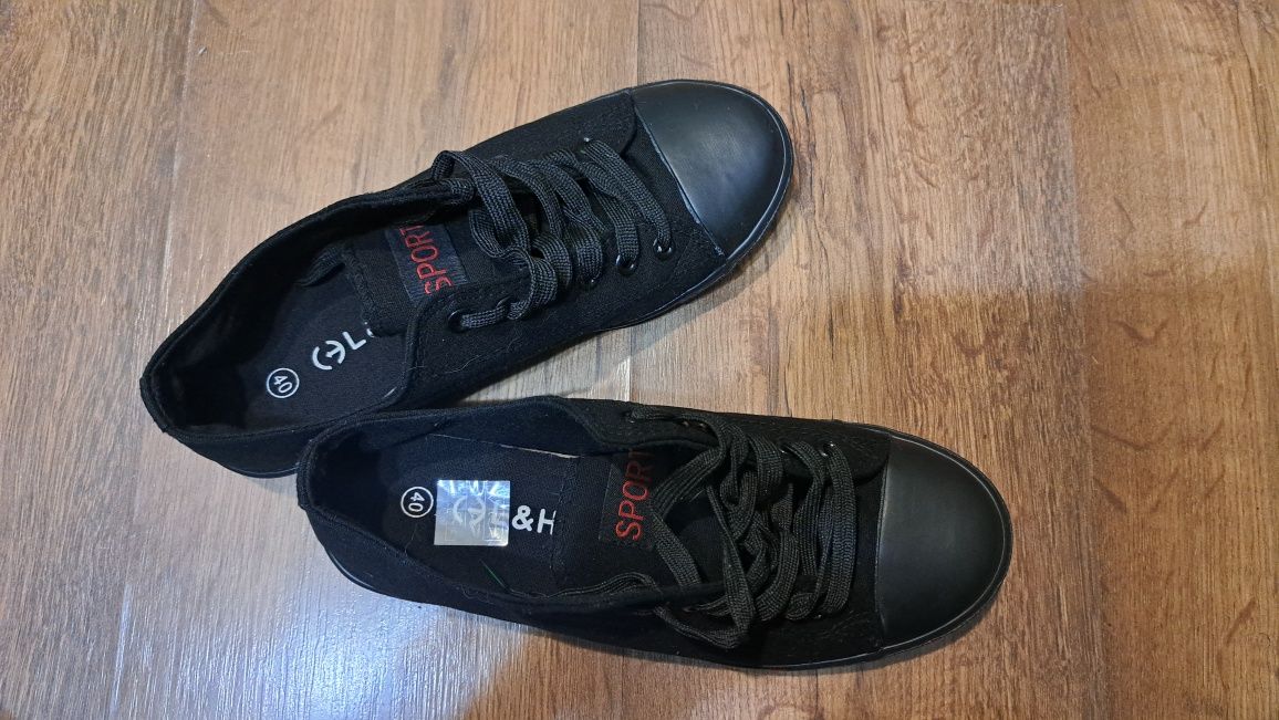 Trampki Tenisówki Czarne Nowe - rozmiar 40