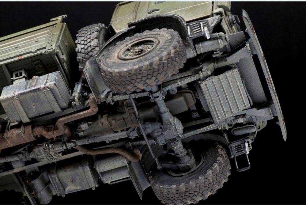 Model Zvezda 3697 ciężarówka Russian Army KAMAZ-5350 "Mustang"