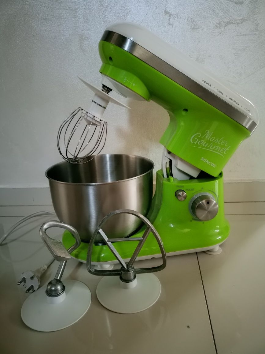 Robot kuchenny mikser