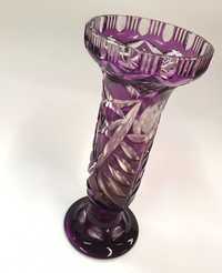 fioletowy wazon kryształowy